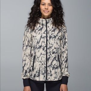 Lululemon Bring Back The Track Jacket
Size 8